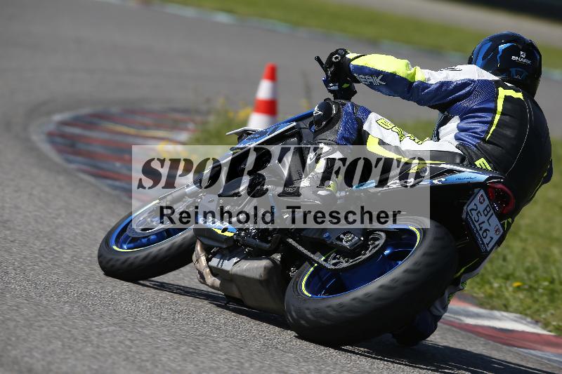 /Archiv-2024/29 12.06.2024 MOTO.CH Track Day ADR/Gruppe rot/50